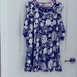 Shoreline Cold Shoulder Floral Blouse Loose Comfortable NWT